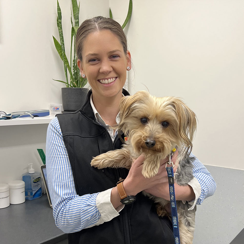 South Cranbourne Vet - Get to Know Our Team - Dr Leah Murray